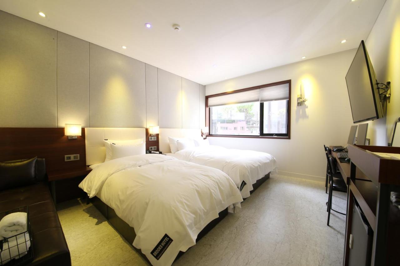 Brooks Hotel Tongyeong Ngoại thất bức ảnh